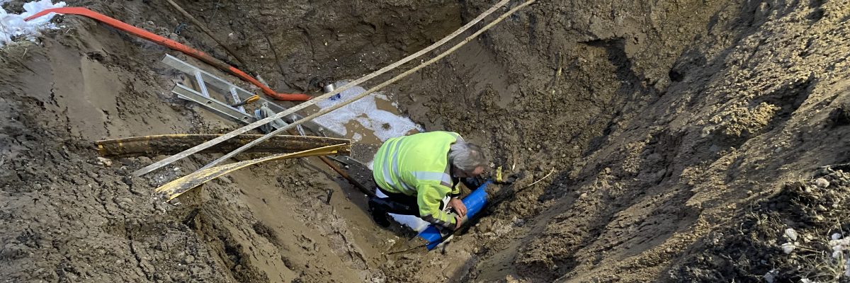 Monteur Willi Klatzer im Einsatz