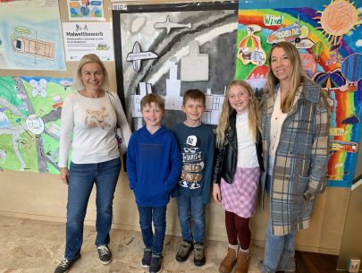 Künstler*innen mit den stolzen Eltern