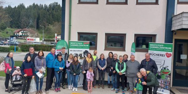 Flurreinigung Moosburg 29.04.2023 Gruppenfoto