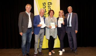 Eröffnung Kulturwoche/Kulturni teden. Franz-Josef Smrtnik, Bürgermeister Herbert Gaggl, Bürgermeisterin Elisabeth Lobnik, Manuela Lobnik, Landeshauptmann Peter Kaiser.