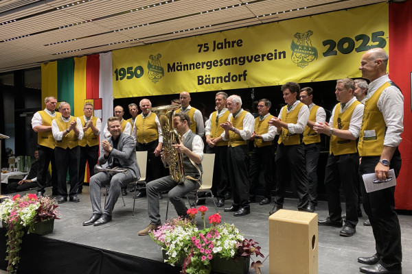75 Jahre MGV Bärndorf in Moosburg, Moosburger Tracht