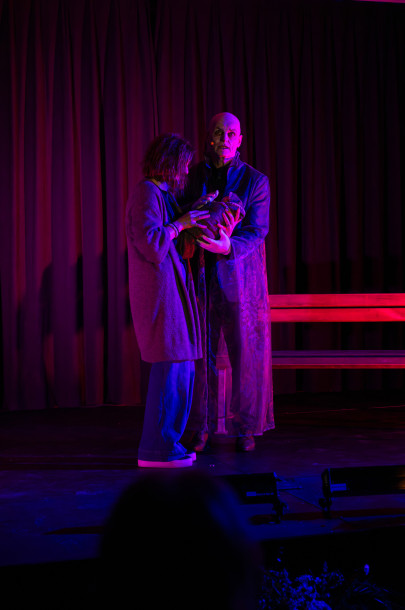 Mutter mit Kind_Tod1